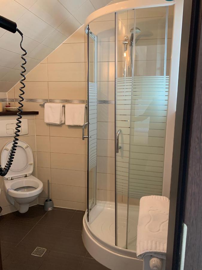 Vila Palace Caransebeş Eksteriør bilde